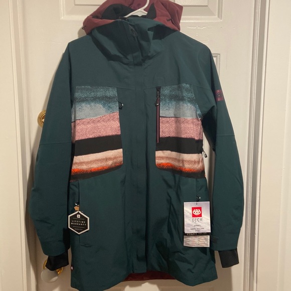 686 Mantra Insulated Jacket - Picture 2 of 2